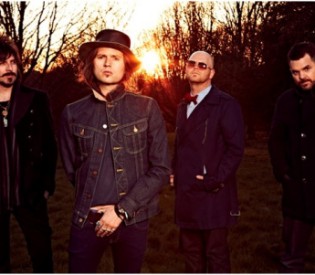 Rival Sons guitarist Scott Holiday talks touring, iPhone videotapers and loving vinyl