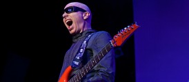 Joe Satriani – Macomb Music Theatre – Mt. Clemens, MI – 09/22/13 (Photos)