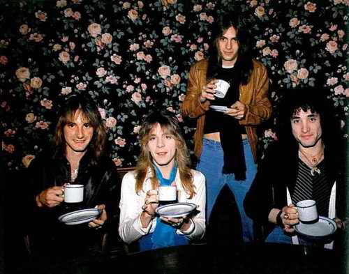 Kelly far left ….teatime