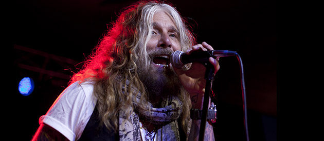 John Corabi Discusses New Song ‘Cosi Bella’, Musical Collaborations During Pandemic, Different Cultures and More!